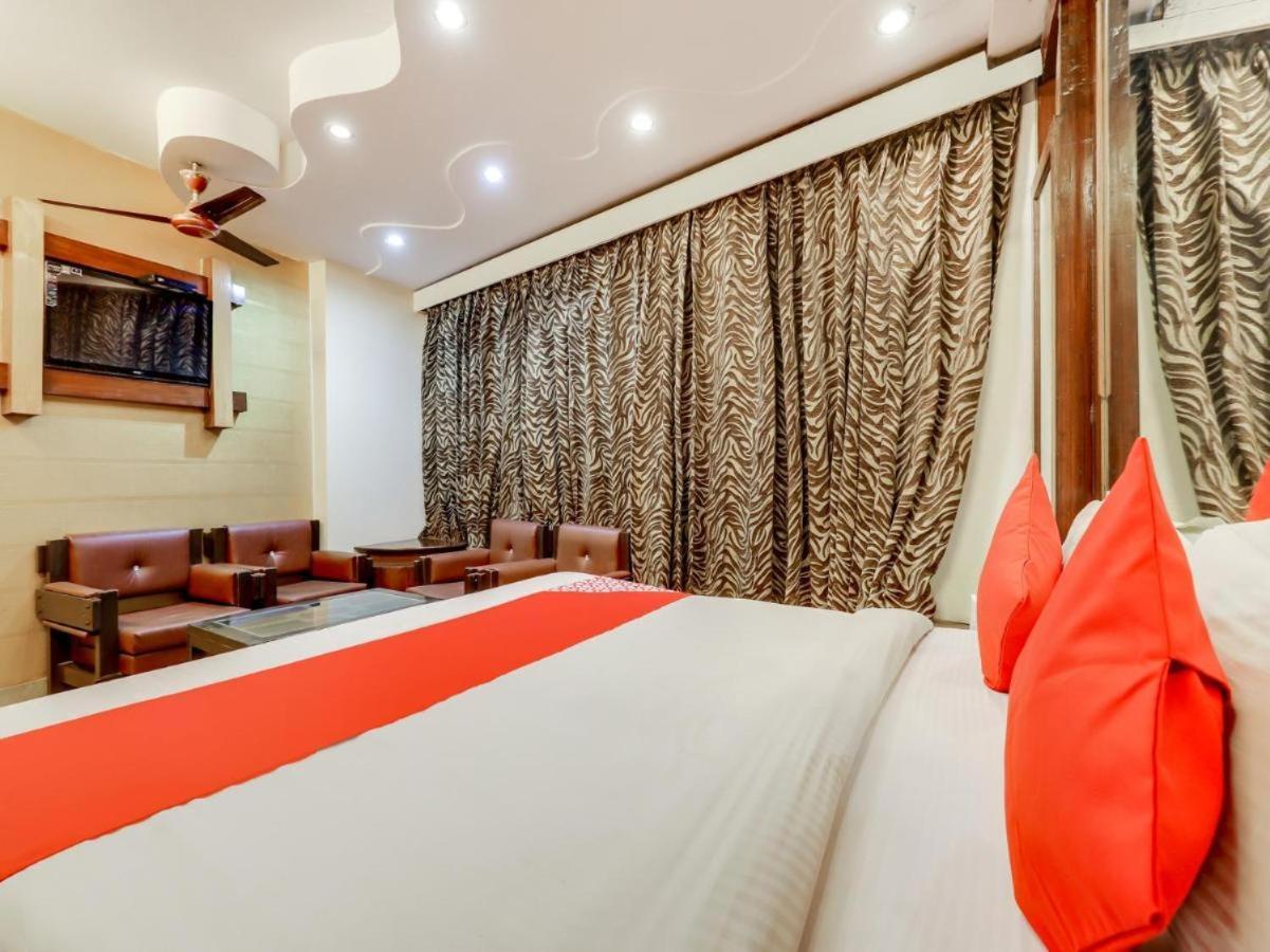 Hotel Roma Deluxe - New Delhi Railway Station Exterior foto