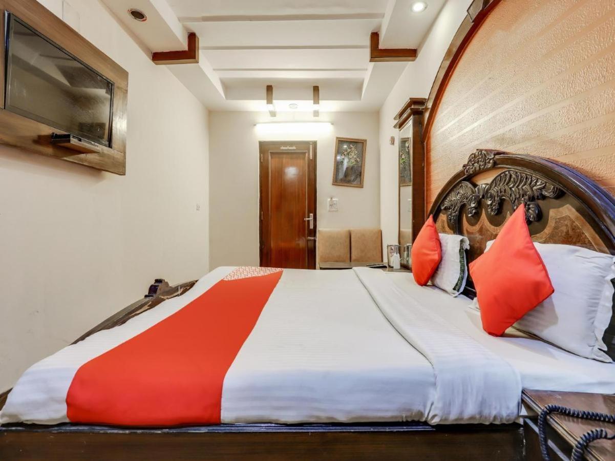 Hotel Roma Deluxe - New Delhi Railway Station Exterior foto
